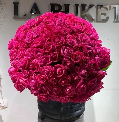 Букет из 101 вишневой розы 50/60 см