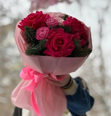 Составной букет из нобилиса и роз S